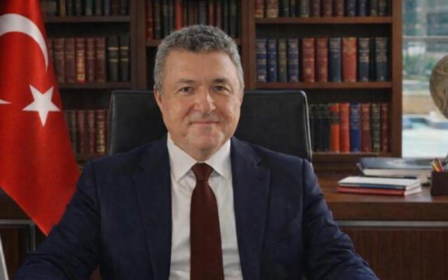 Abdullah Tolu "Yılın Ekonomi Yazarı" Ödülüne Layık Görüldü