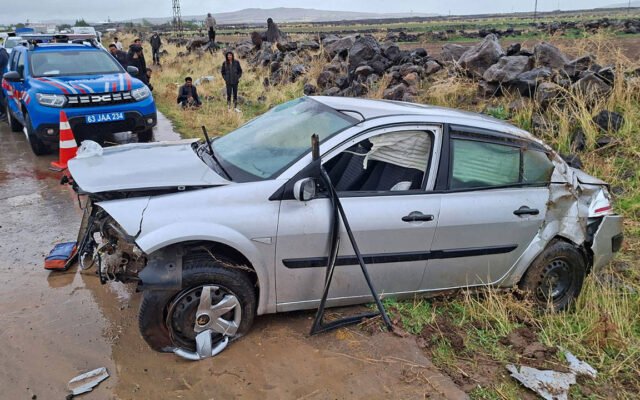 Siverek'te Şarampole Devrilen Otomobilin Sürücüsü Yaşamını Yitirdi